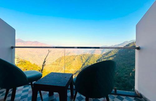 Mussoorie Hotel | The Pinerock Resort, ! Luxury Rooms ! Mountain View ! Open Terrace ! Cafe