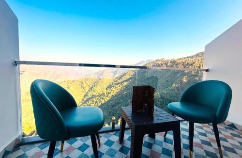 Mussoorie Hotel | The Pinerock Resort, ! Luxury Rooms ! Mountain View ! Open Terrace ! Cafe