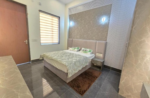 Alwar Hotel | The Pool place and Restaurant