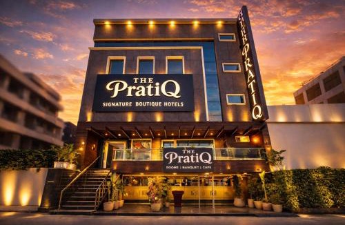 Pashim Vihar Hotel | The PratiQ Luxe - Paschim Vihar