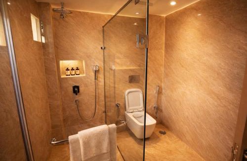 Pashim Vihar Hotel | The PratiQ Luxe - Paschim Vihar