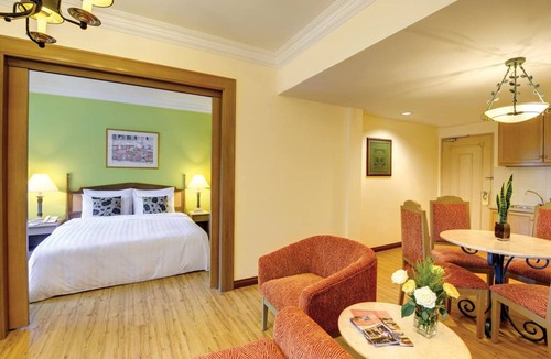Paka Hotel | The Qamar Paka