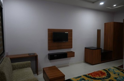 Shikohabad Hotel | The Ritu's Resort Shikohabad