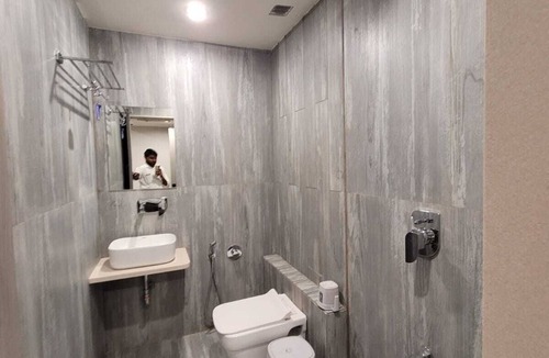 Gandhinagar Hotel | The Royal Era Hotel