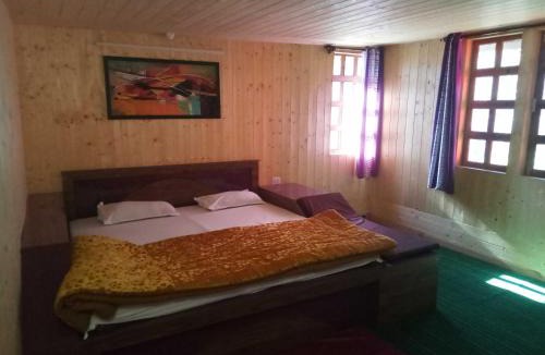 Kumharsain House | The Royal Villa