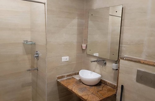 Tapovan Hotel | The Royalistiq