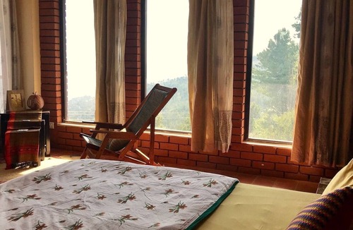 Theog Bed & Breakfast | The Shilaroo Project