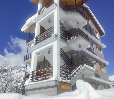 Burwa House | The Snow Rock
