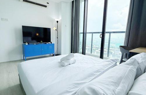 One City Apartment | The Square One City Mall Premium Family 3R2B 8pax by Luvit Stay