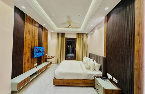 Sangrur Hotel | THE STERLING