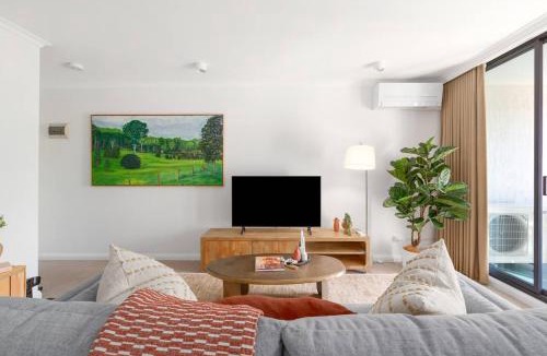 Surry Hills Apartment | The Surry Studio - Cosy Stay near Cafés & Nightlife