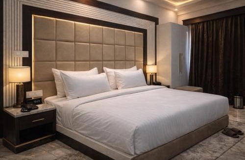 Agra Hotel | The Taj Mahal View Amar Singh Palace