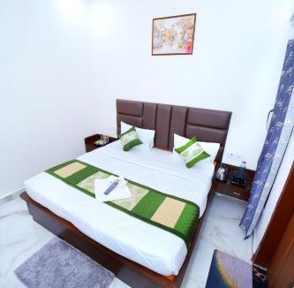 Taj Ganj Hotel | The Taj Wings Home Stay