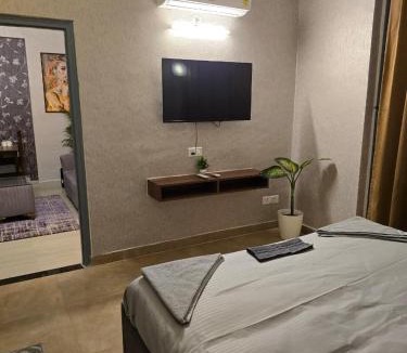 Noida Apartment | THE TINDER TREE at Spectrum Metro Mall