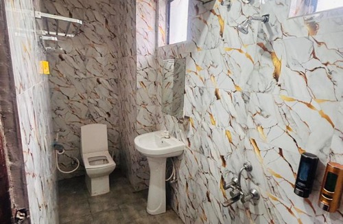Vrindavan Hotel | The Tulsi Garden - Ashram vihar vrindavan