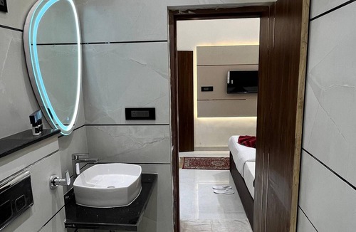 Taj Ganj Hotel | The Vacation Villa Agra Near Taj Mahal