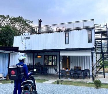 Bukit Tinggi Villa | The White Box Villa - Genting Highland Foot Area