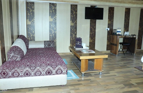 Kalpa Hotel | The White Castle
