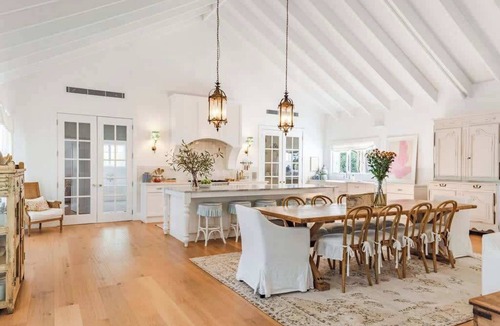 Berry House | The White House | Bold Berry Farmhouse with Pool