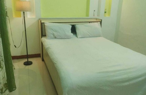 Mandsaur Hotel | The White House