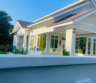 Rambai Villa | Timeless Cottage KB