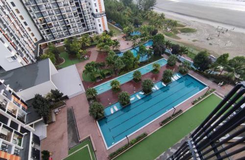 Kuantan Apartment | TimurBay Seafront Holiday Pool & Seaview