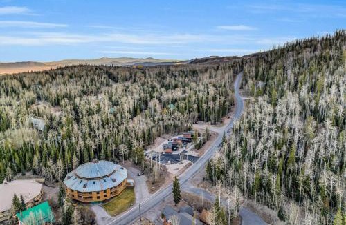 Steam Engine Meadows Villa | Tiny Cabin Getaway, #3 Unplug Resort at Brian Head