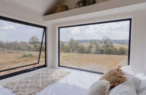 Shooters Hill Cabin | Tiny Daisy - Greater Blue Mountains