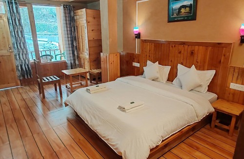 Banjar Cottage | Tirthan Riverside Cottage