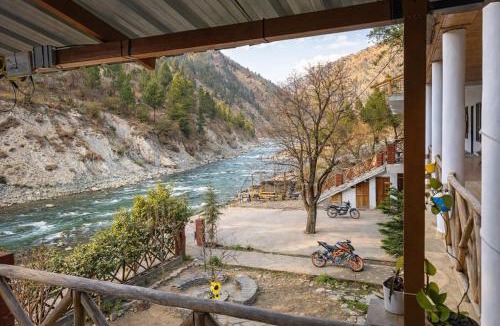 Banjar Hotel | Tirthan Valley Riverfront Resort by Himalayan Hotels