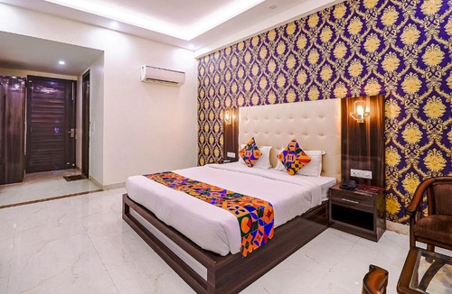 Taj Ganj Hotel | ToBo Retreat Agra Taj Mahal