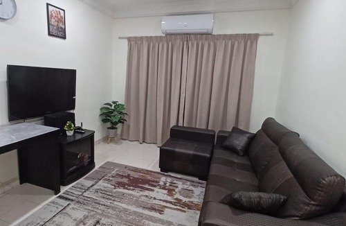 Seri Kembangan Apartment | Tokmad Homes - Homestay near Mines shopping mall 600mbps WIFI Netflix