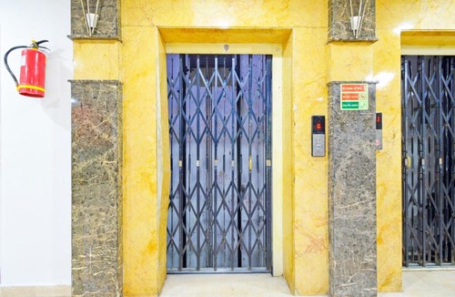 Ameerpet Hotel | Townhouse Ameerpet Balkampet Road