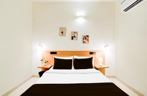 Serilingampally Hotel | Townhouse Casa Grand Miyapur