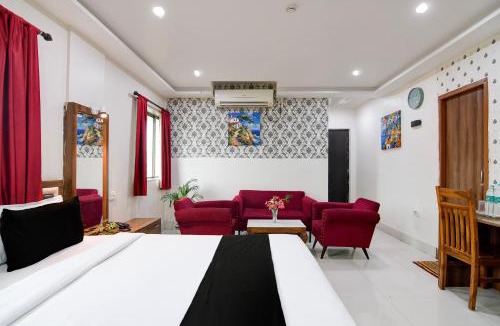 Ballygunge Hotel | Townhouse Deshapriya Park Kolkata Formerly DK Inn