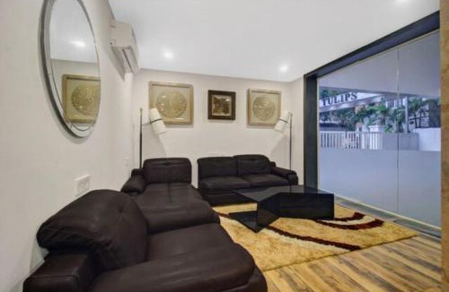 Hyderabad Hotel | Townhouse Golkonda Fort Formerly Hotel Langar Houz