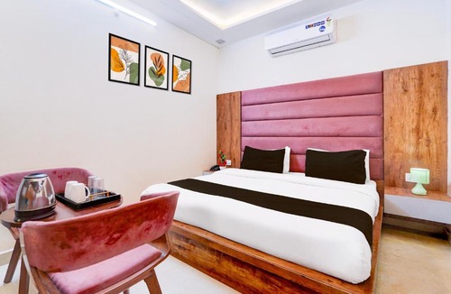 Govardhan Hotel | Townhouse Govardhan