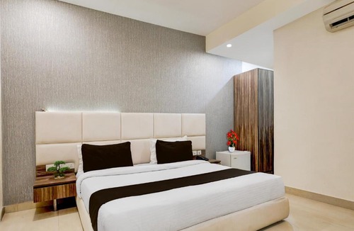 Gurugram Hotel | Townhouse Hotel Sec- 54 Golf Course Road