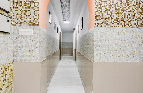 Ballygunge Hotel | Townhouse Kolkata Northern Park