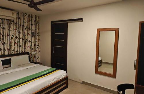 Ludhiana Hotel | Townhouse Ludhiana Railway Junction Formerly RK Residency