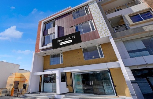 Ujjain House | Townhouse Mahamrityunjay Dwar Ujjain