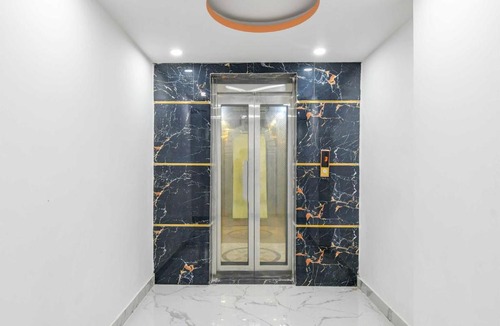 Bhandardaha Hotel | Townhouse Mourigram Near Andul Road