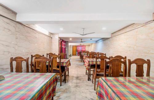 Rajbagh Hotel | Townhouse Oak Rajbagh