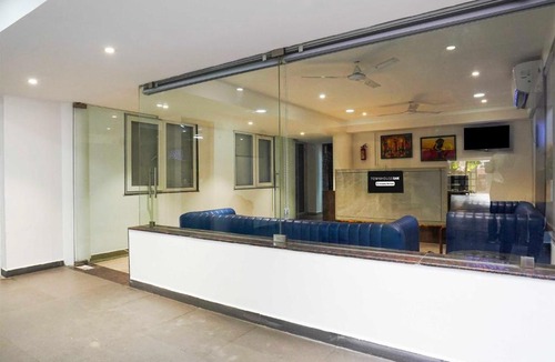 Ramdaspeth Hotel | Townhouse Oak Ramdaspeth KRIMS Hospital