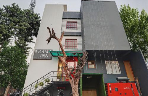 Chinhat Hotel | Townhouse Rama Inn.