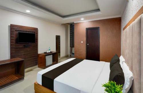 Rudrapur Hotel | Townhouse Rudrapur Manoj Sarkar Stadium