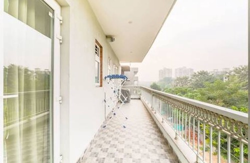 Sushant Lok Apartment | Tranquil 2BHK Oasis in the Heart of Gurugram