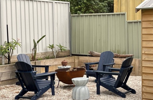 Kiama Heights Cottage | Tranquil Beachside cottage. A stone throw from the beach & Hiking.Pet-friendly.