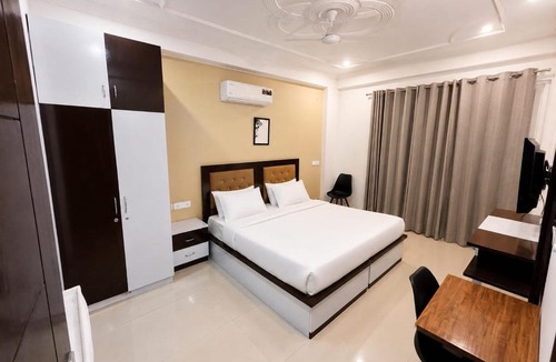 Sector 51 Hotel | Tranquil Bliss