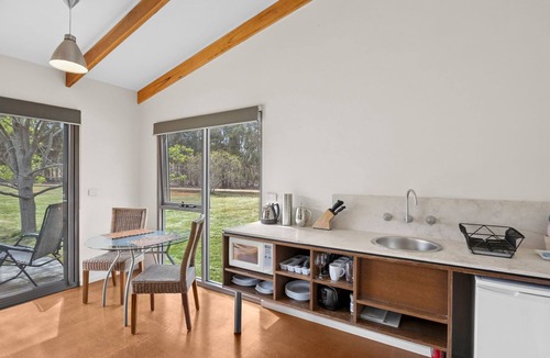 Bellbrae Ski Chalet | Tranquil Studio Retreat on the Great Ocean Road